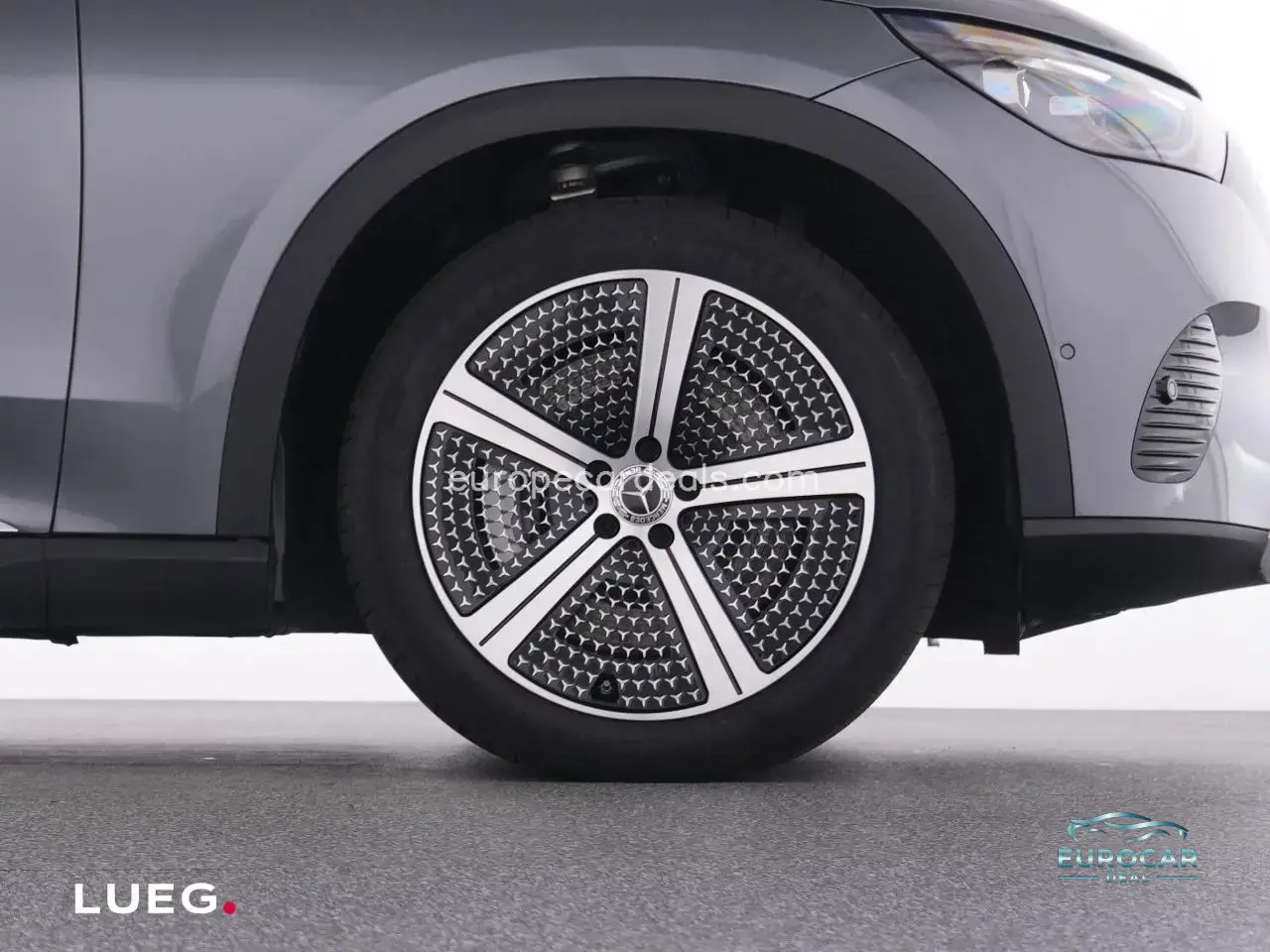 Mercedes-Benz EQE SUV