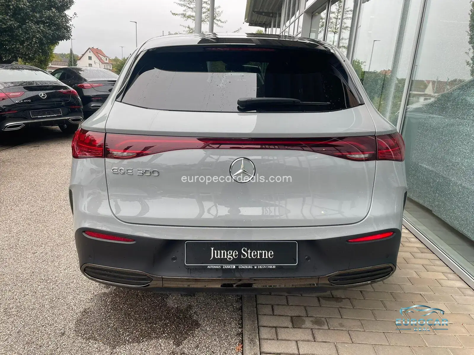 Mercedes-Benz EQE SUV