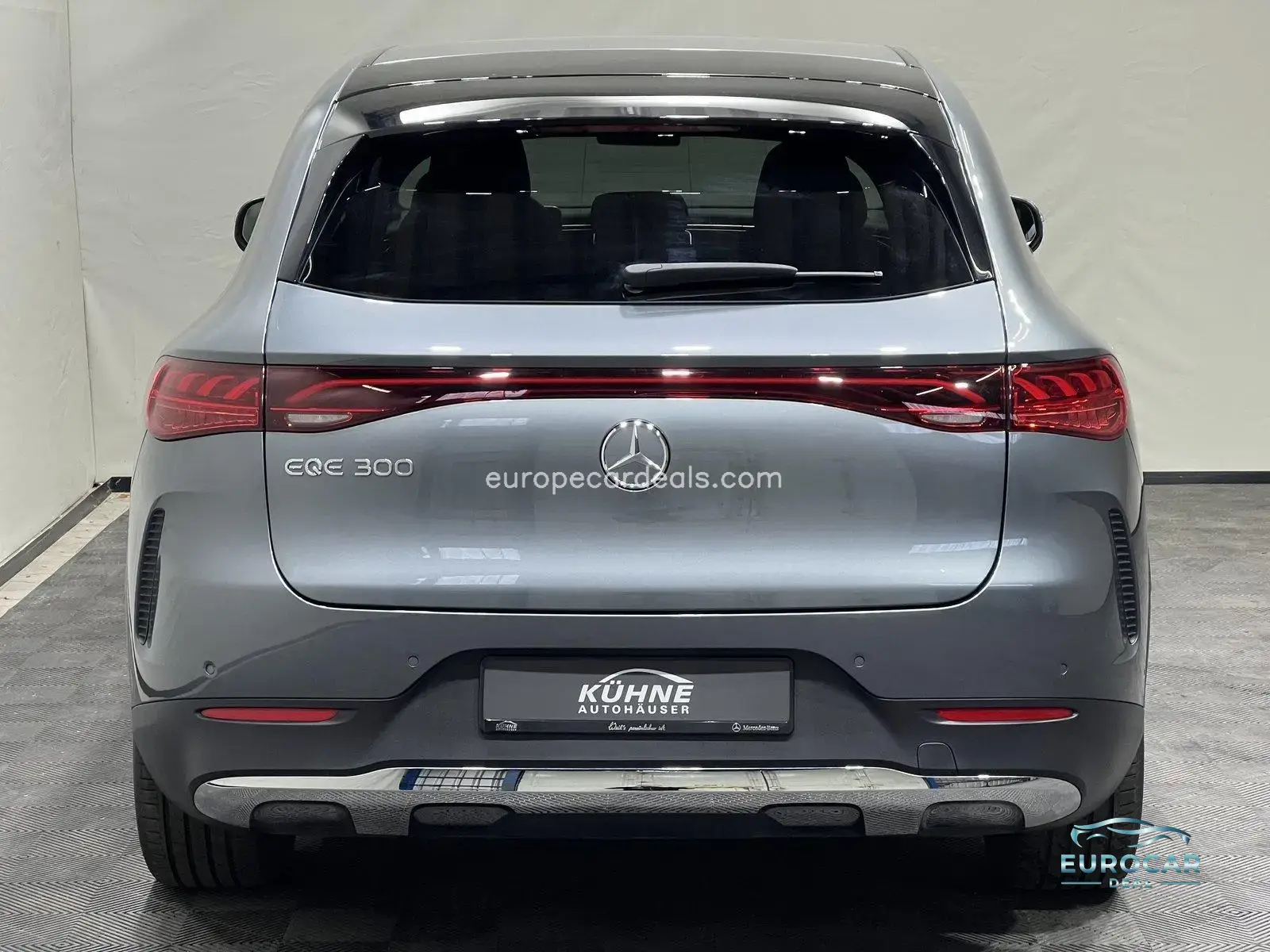 Mercedes-Benz EQE SUV