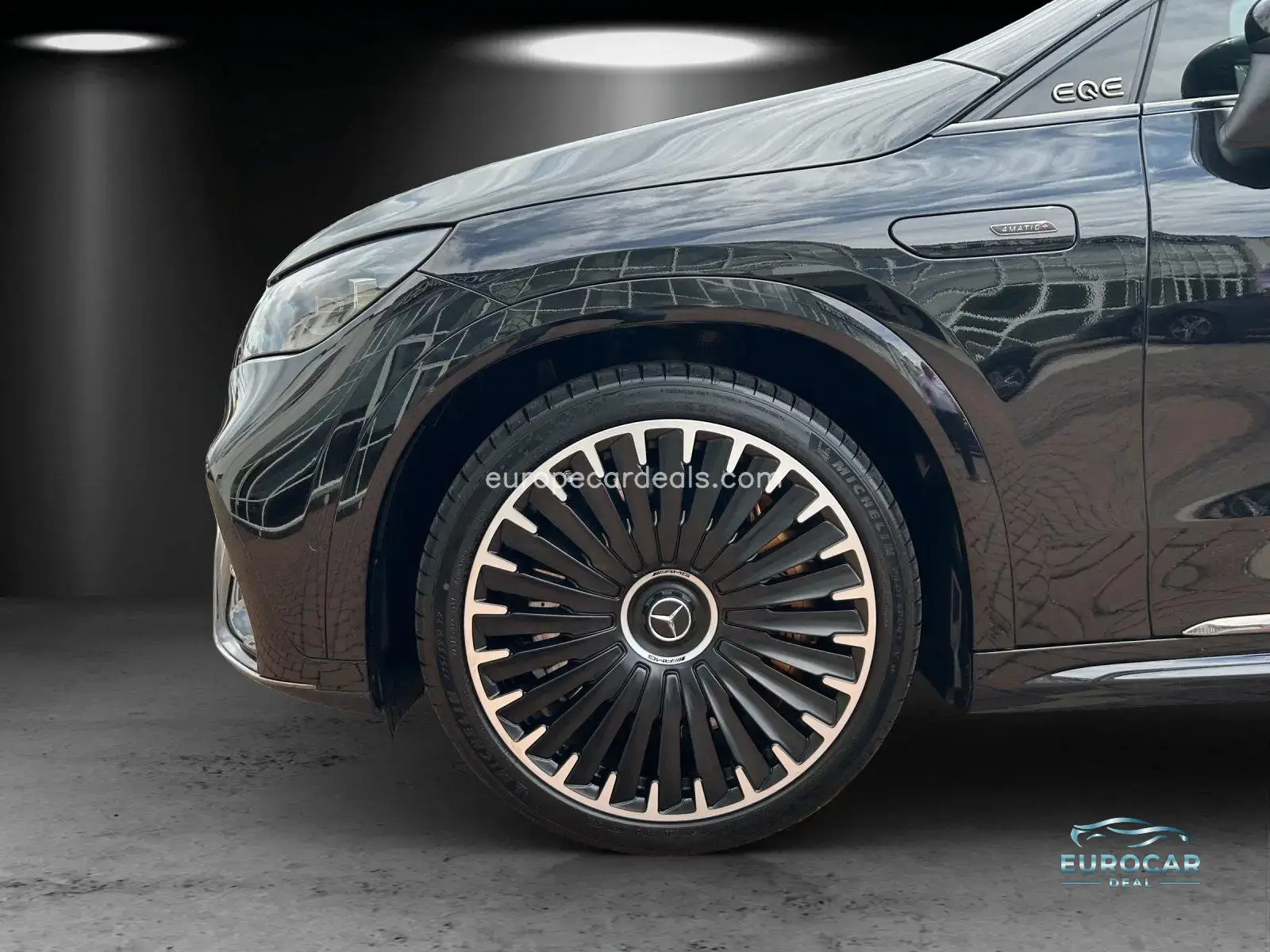 Mercedes-Benz EQE SUV
