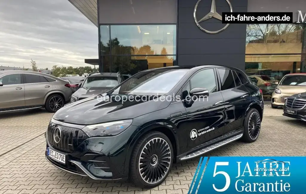 Mercedes-Benz EQE SUV