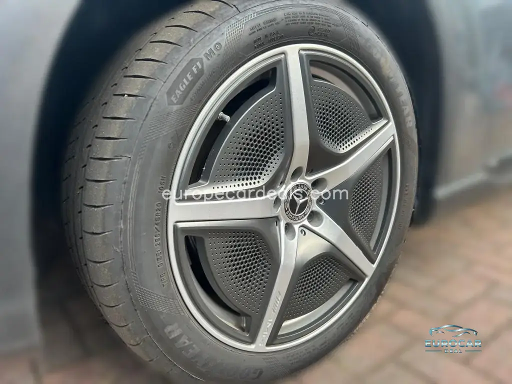 Mercedes-Benz EQE SUV
