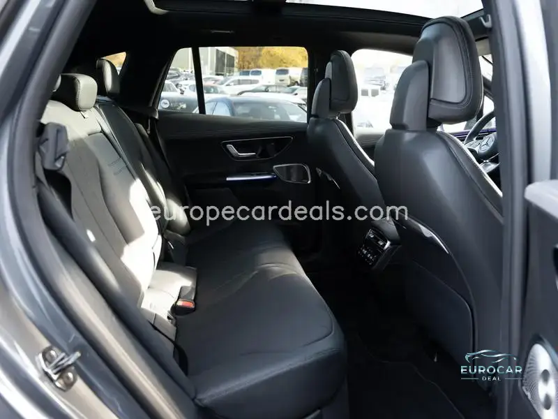 Mercedes-Benz EQE SUV