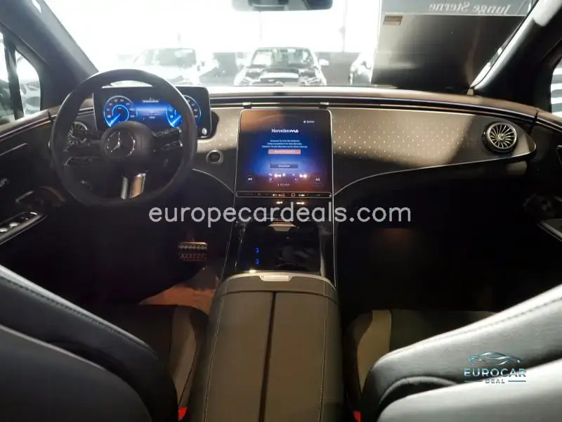 Mercedes-Benz EQE SUV