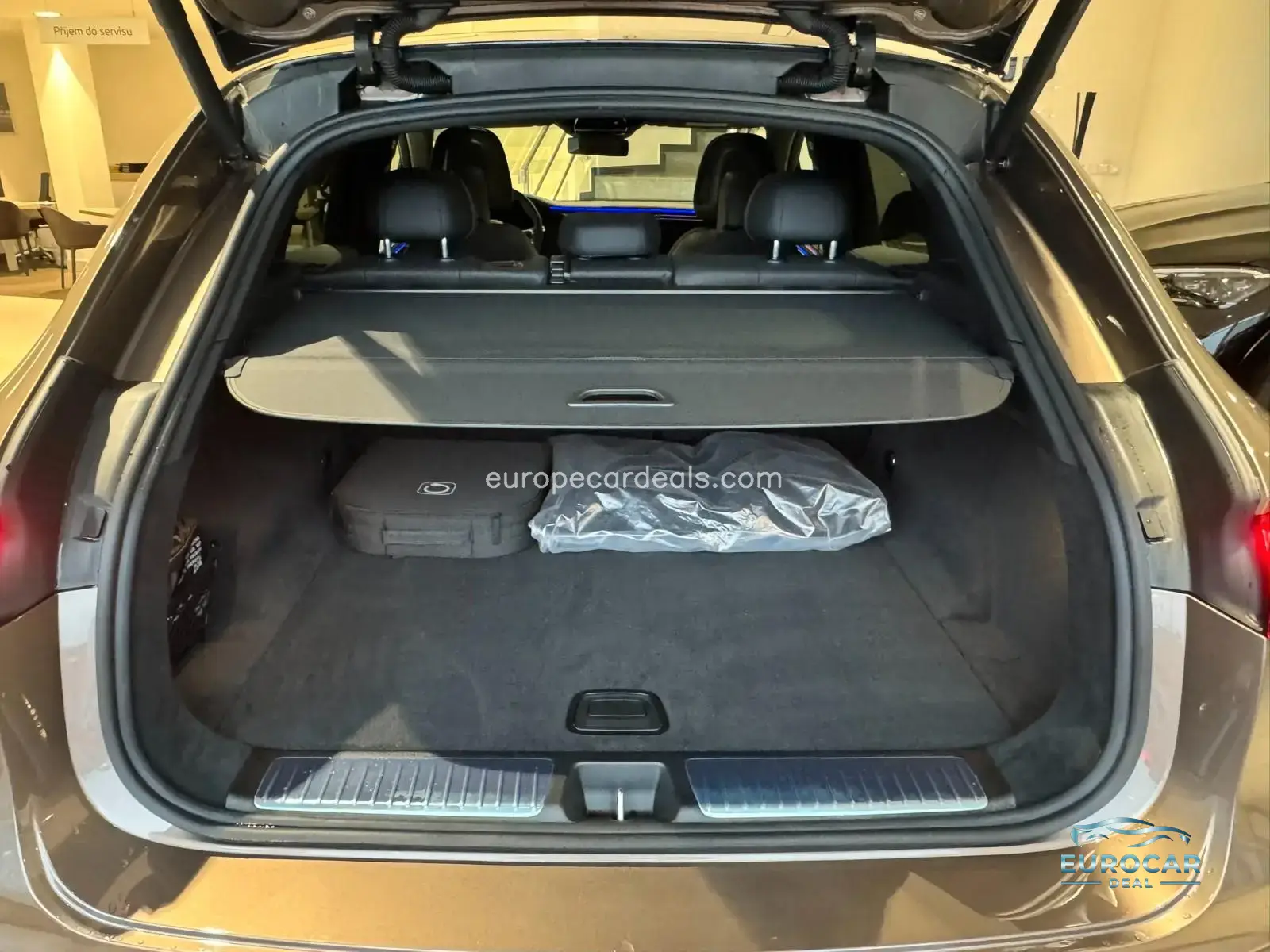 Mercedes-Benz EQE SUV