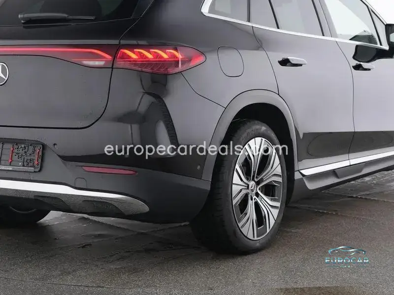 Mercedes-Benz EQE SUV