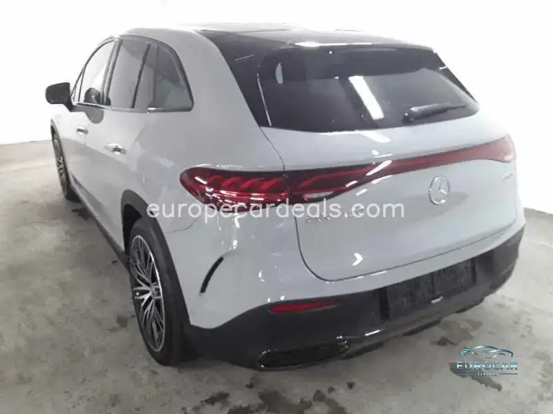 Mercedes-Benz EQE SUV