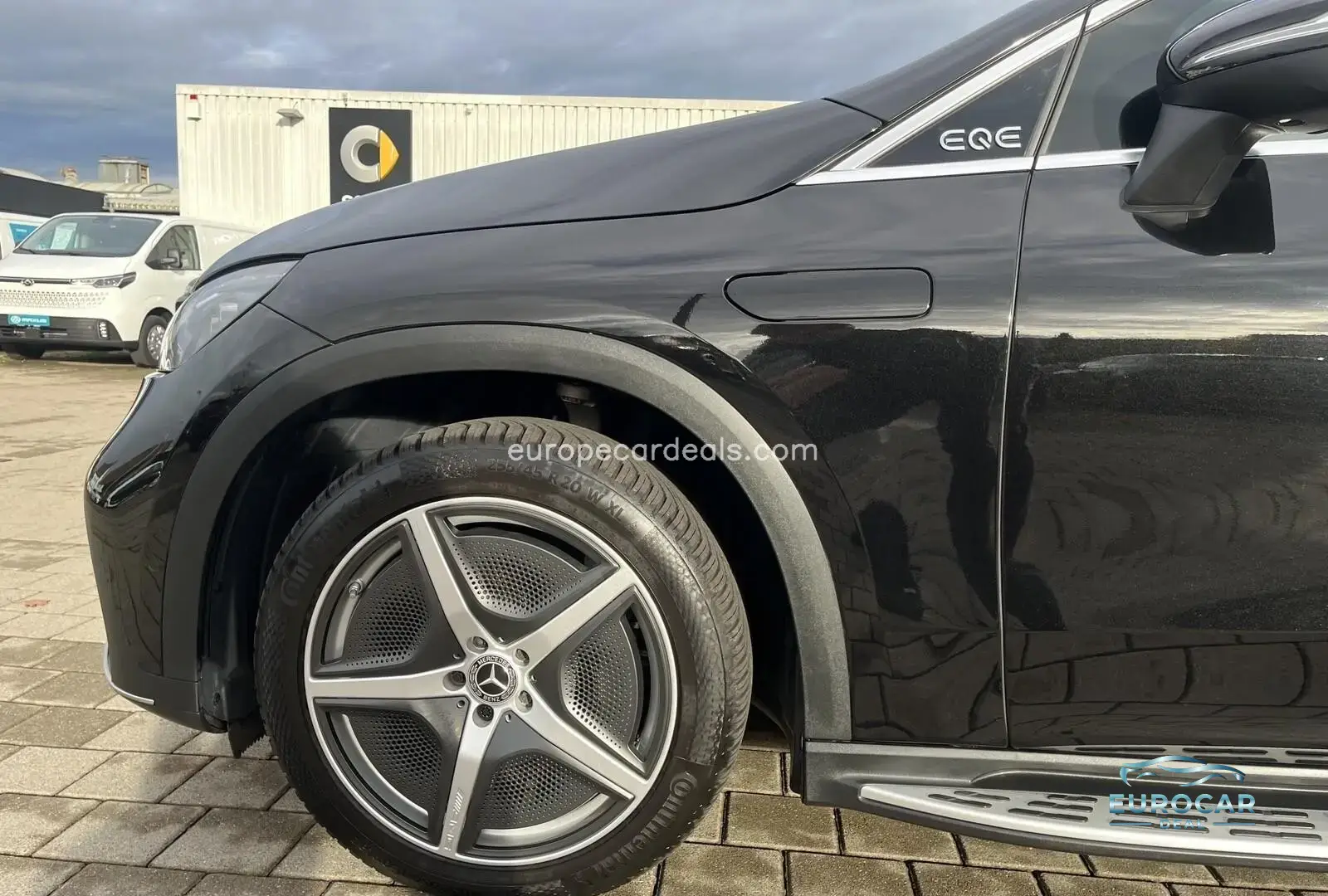 Mercedes-Benz EQE SUV