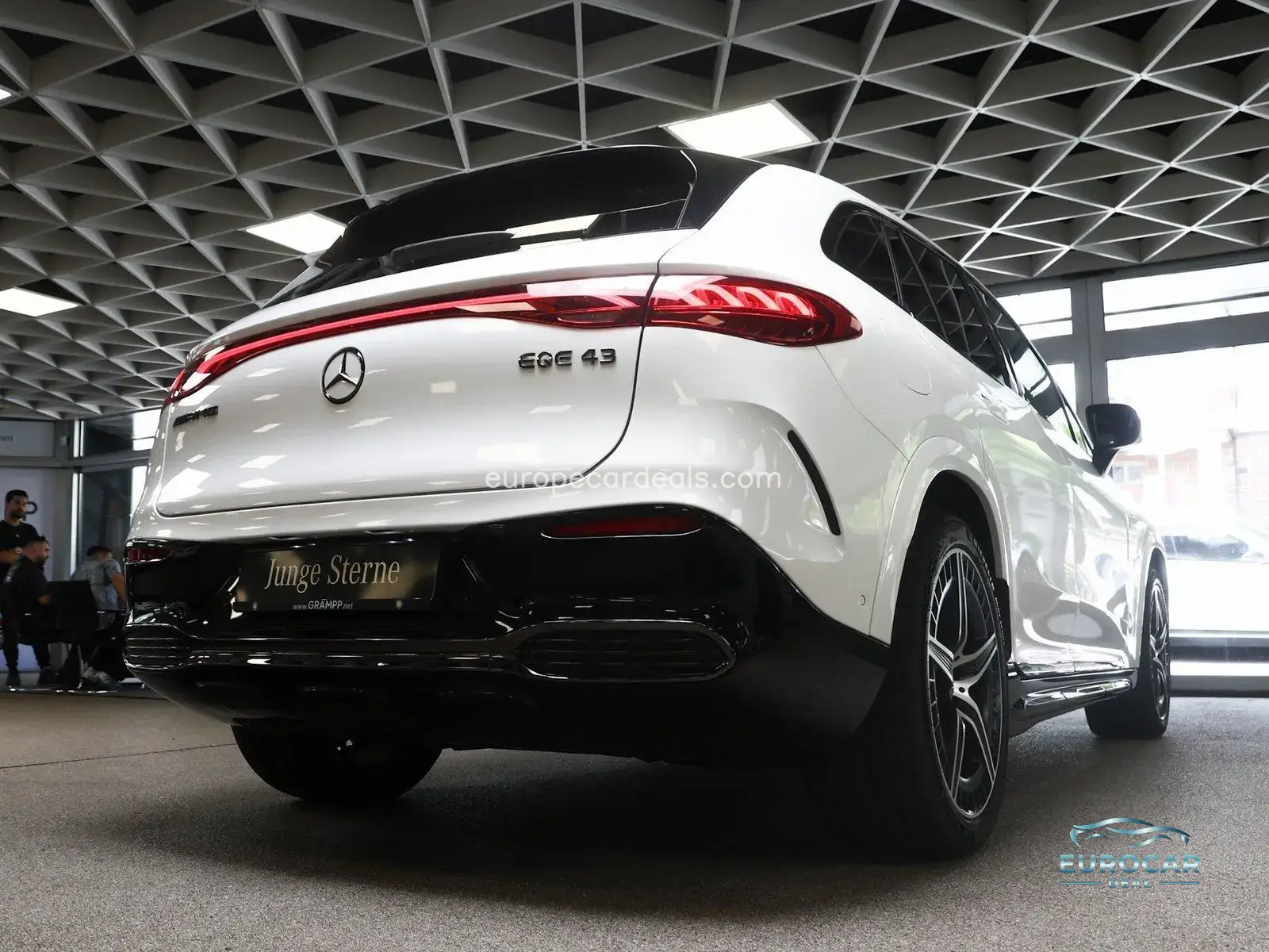 Mercedes-Benz EQE SUV
