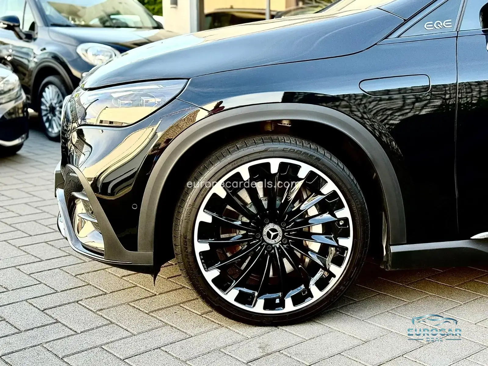 Mercedes-Benz EQE SUV