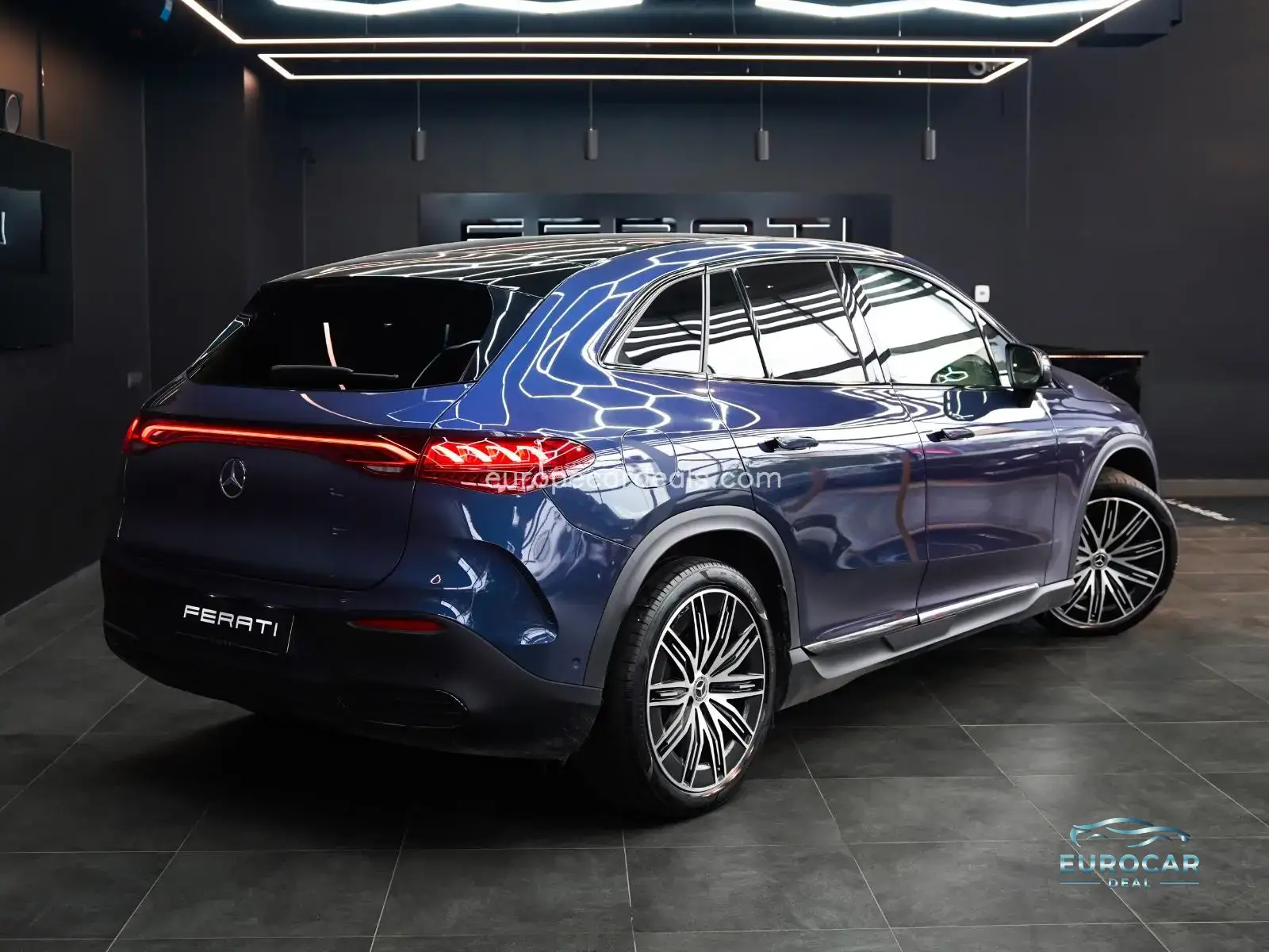 Mercedes-Benz EQE SUV