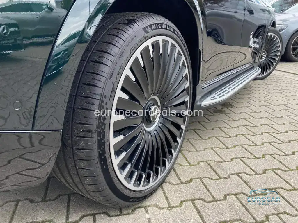 Mercedes-Benz EQE SUV