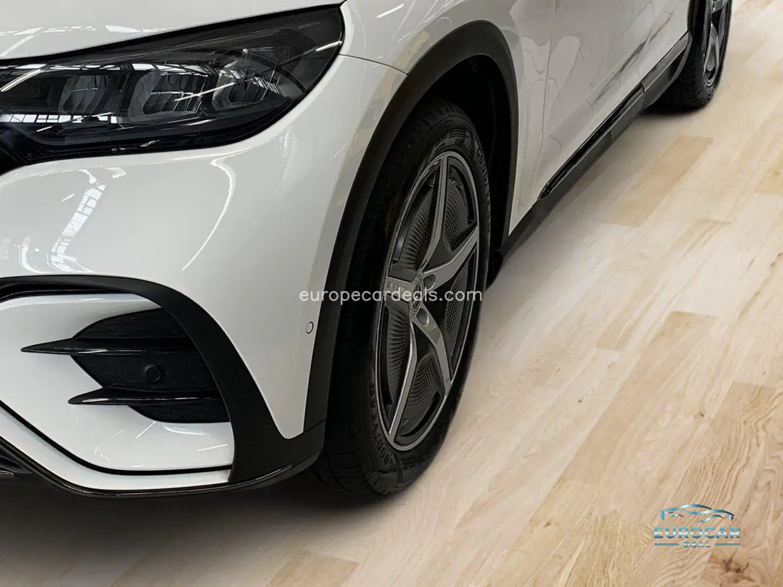 Mercedes-Benz EQE SUV