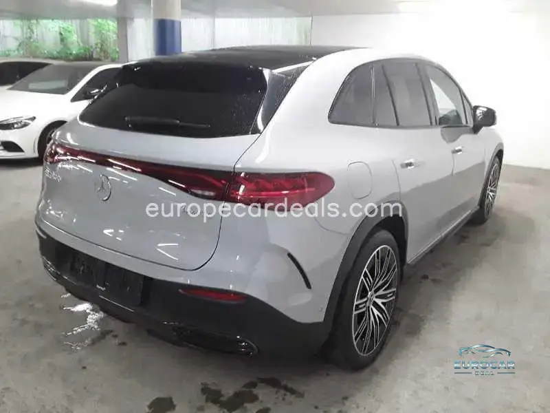Mercedes-Benz EQE SUV