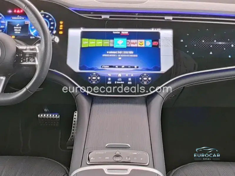 Mercedes-Benz EQE SUV