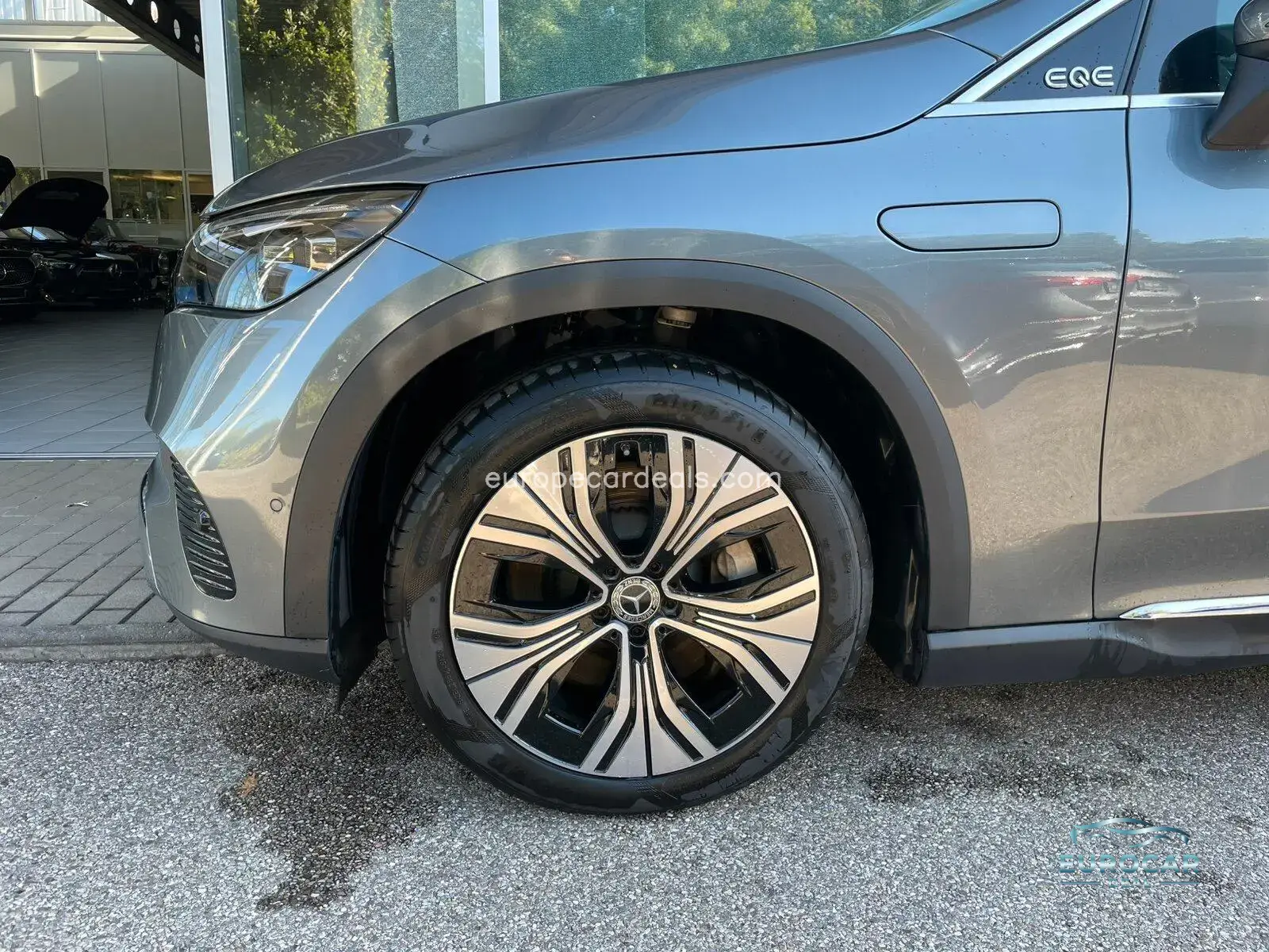 Mercedes-Benz EQE SUV