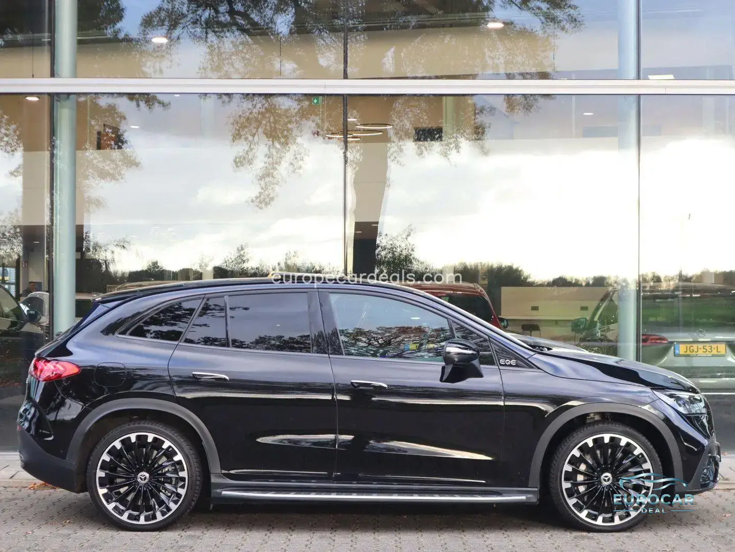 Mercedes-Benz EQE SUV