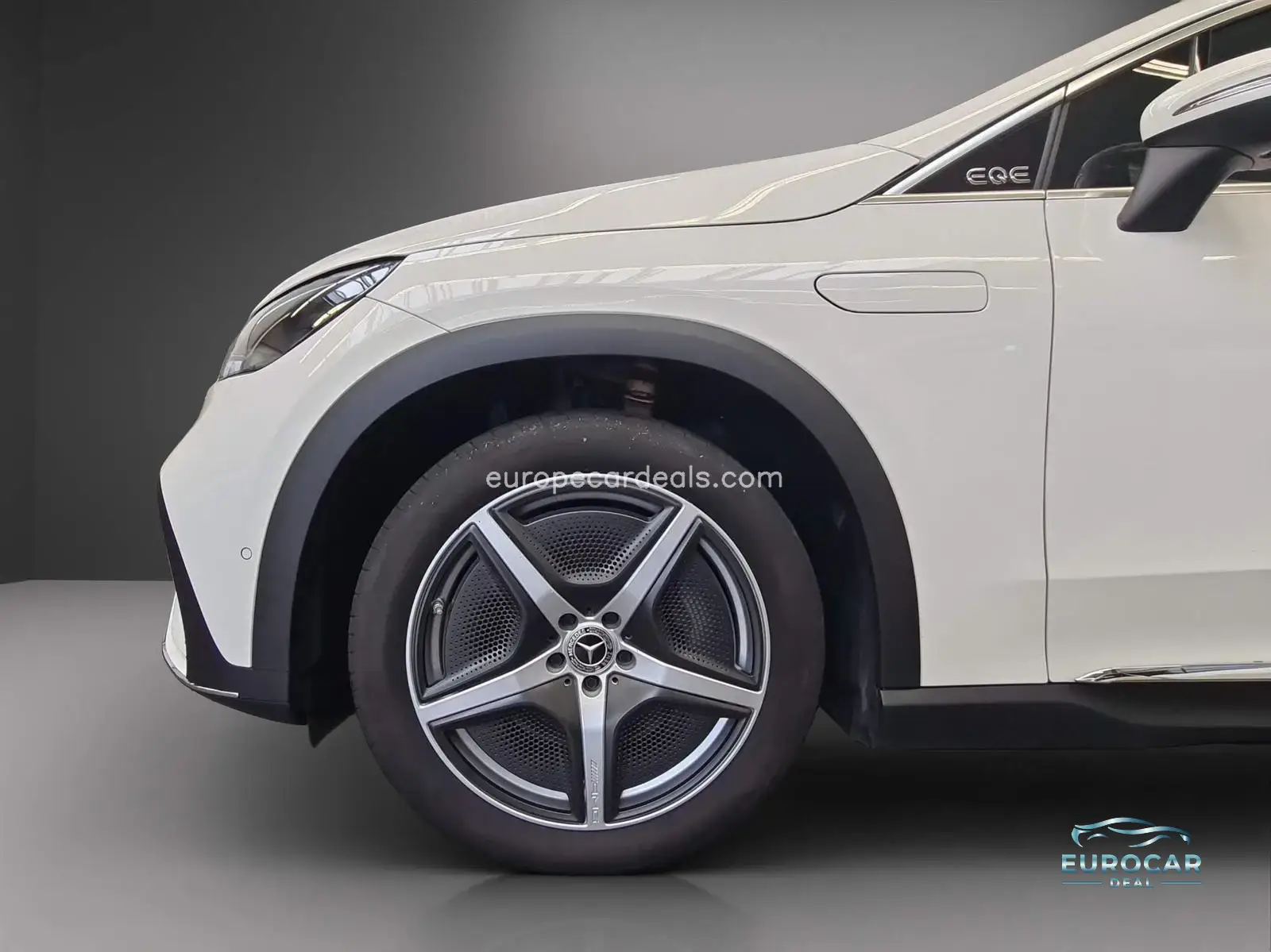 Mercedes-Benz EQE SUV