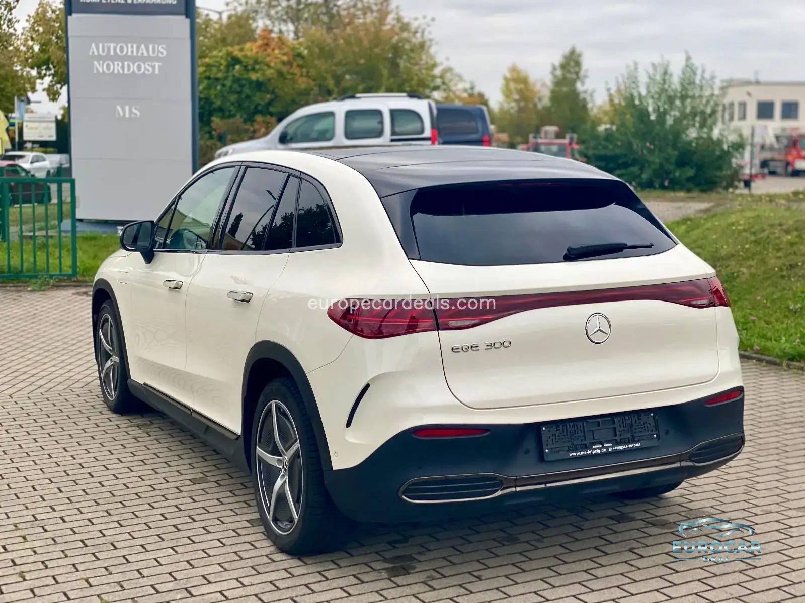 Mercedes-Benz EQE SUV