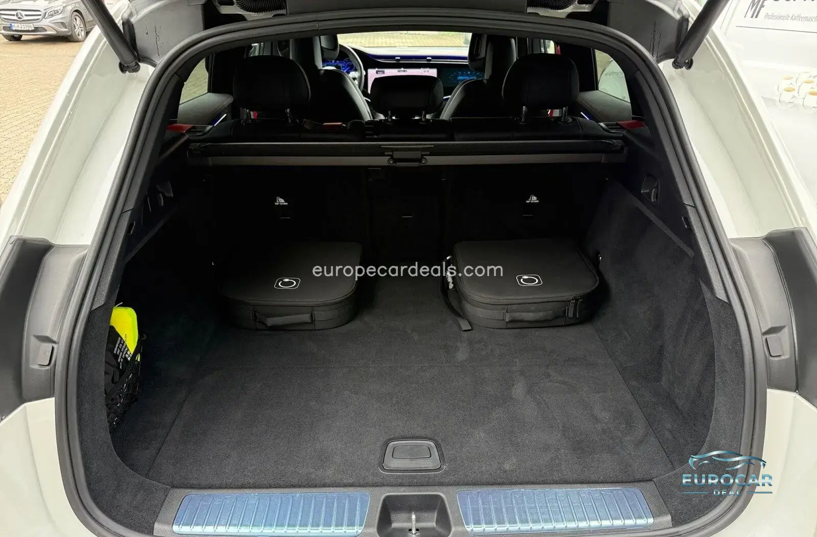 Mercedes-Benz EQE SUV
