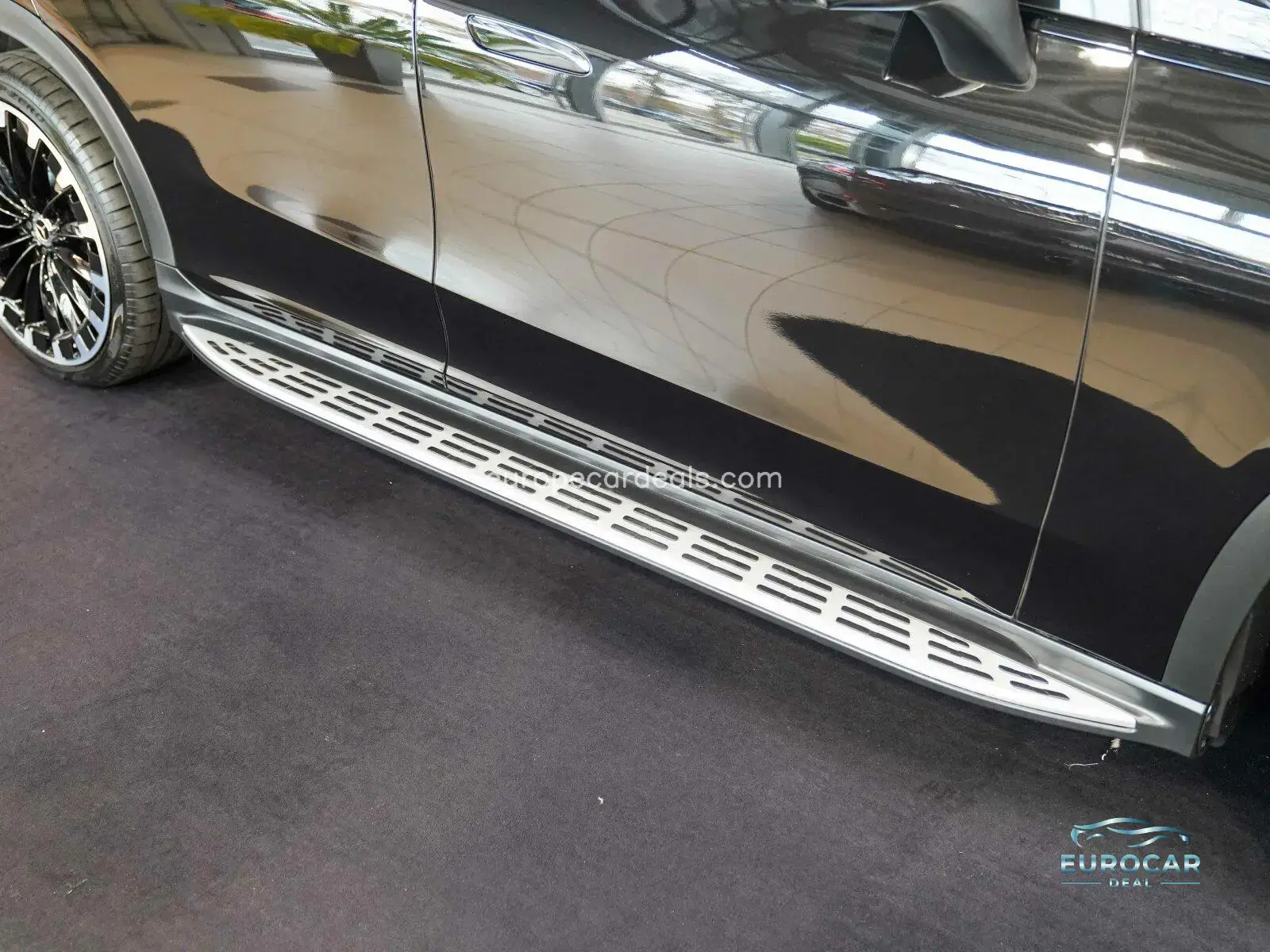 Mercedes-Benz EQE SUV