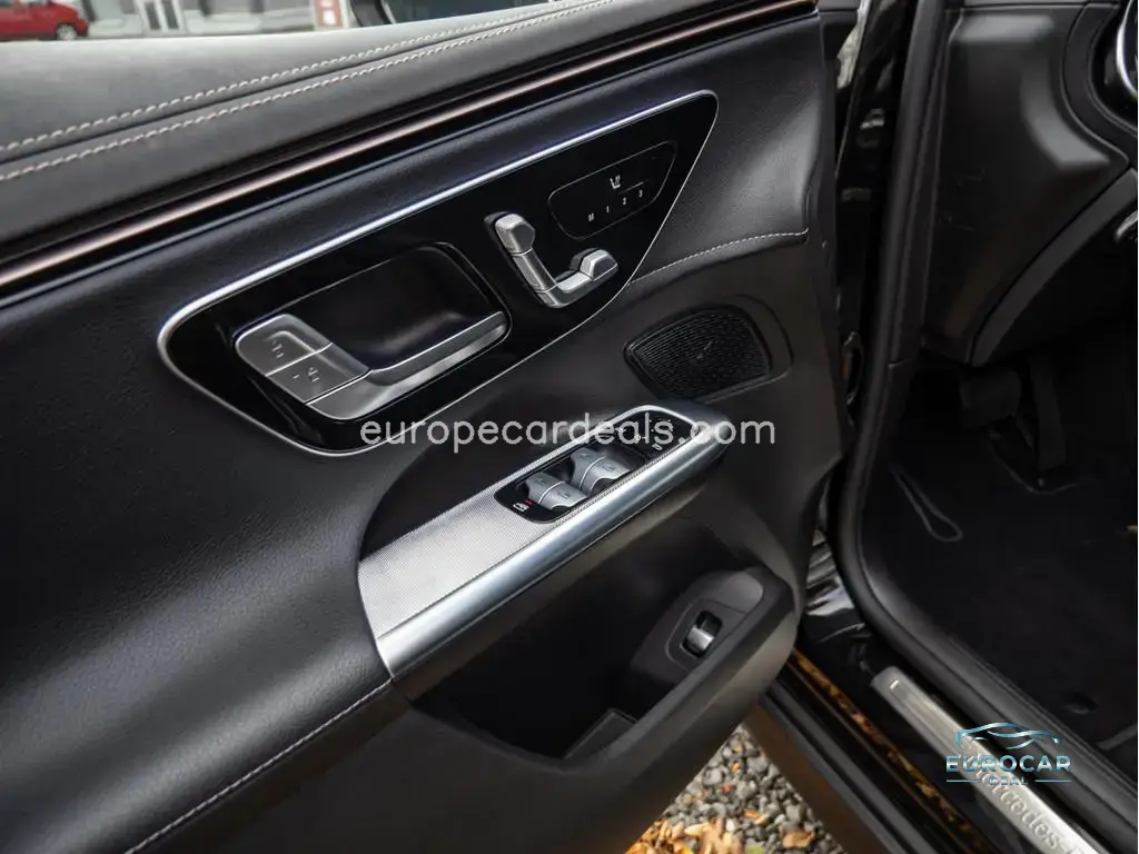 Mercedes-Benz EQE SUV
