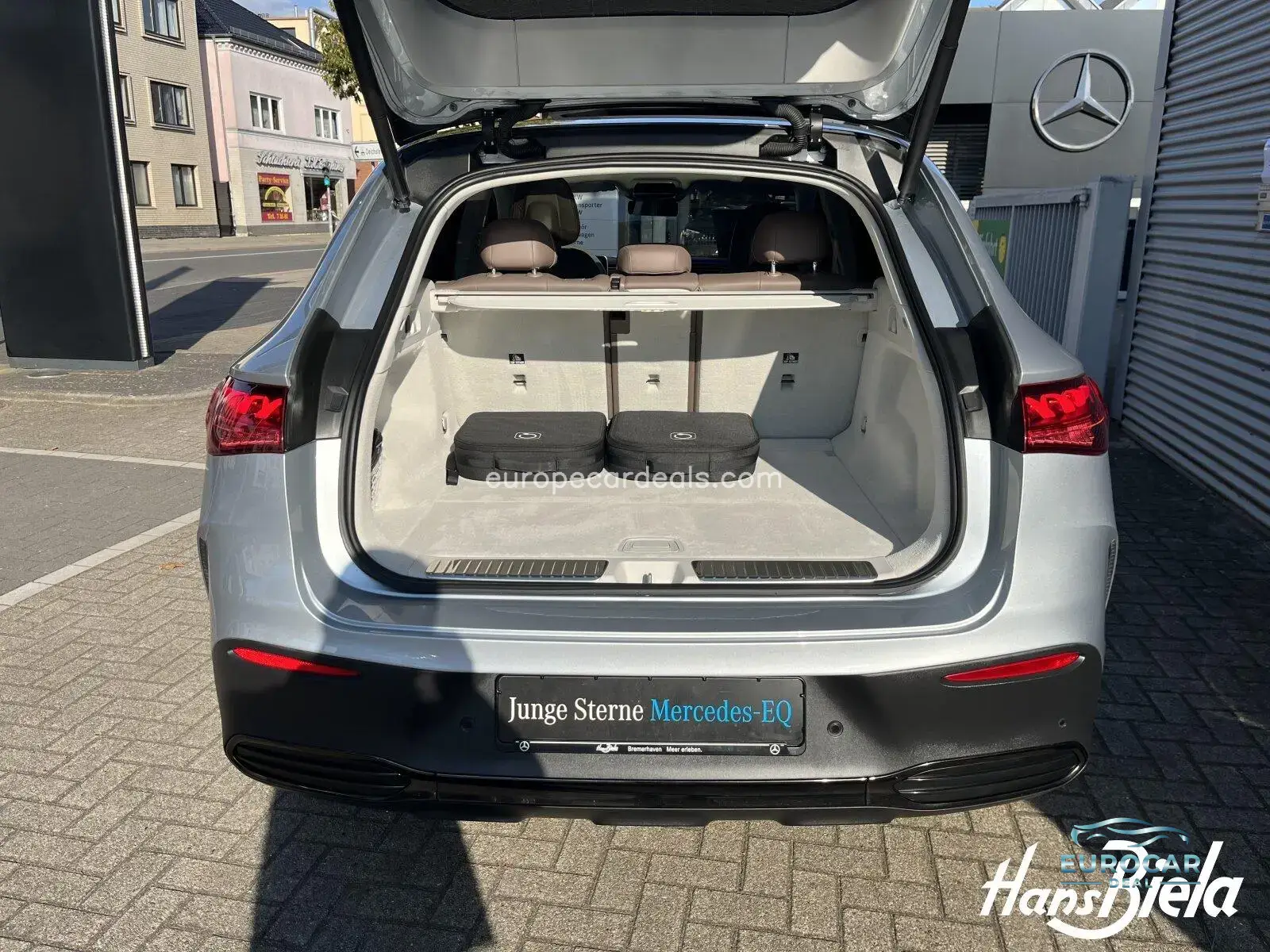 Mercedes-Benz EQE SUV