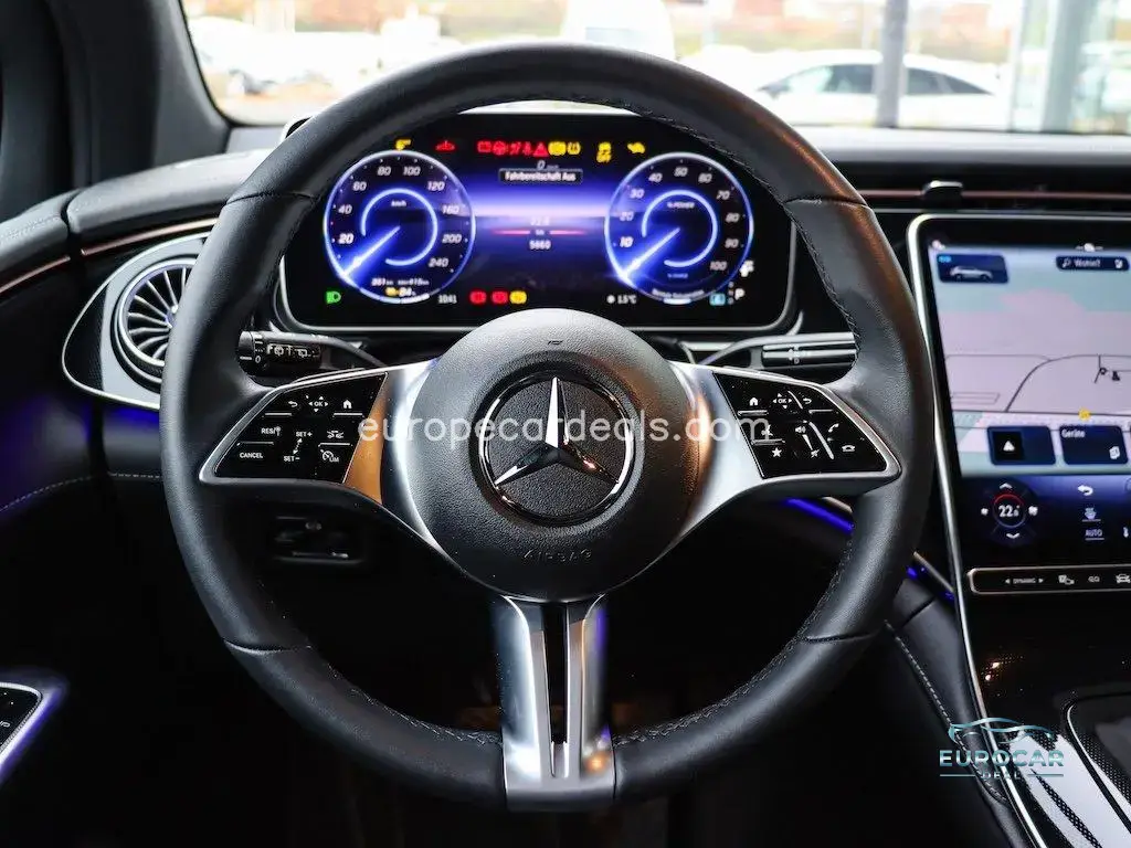 Mercedes-Benz EQE SUV