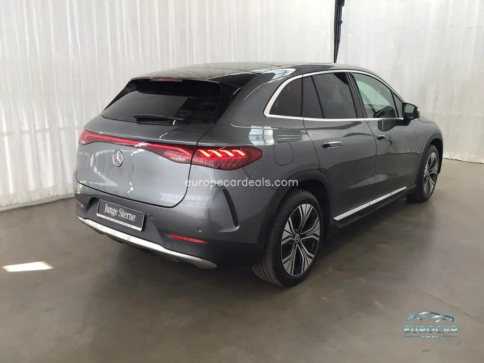 Mercedes-Benz EQE SUV