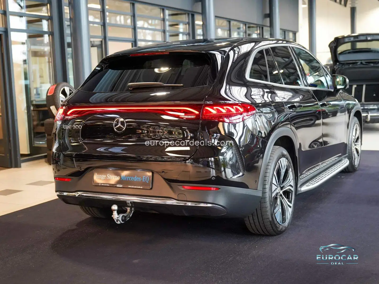 Mercedes-Benz EQE SUV