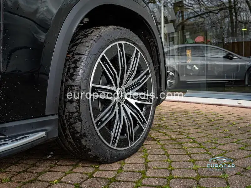 Mercedes-Benz EQE SUV