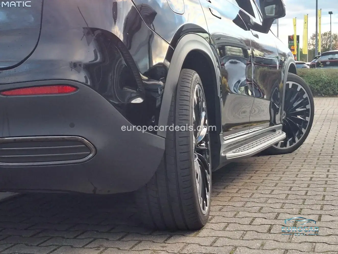 Mercedes-Benz EQE SUV