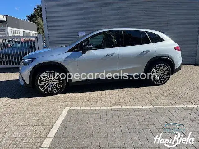 Mercedes-Benz EQE SUV