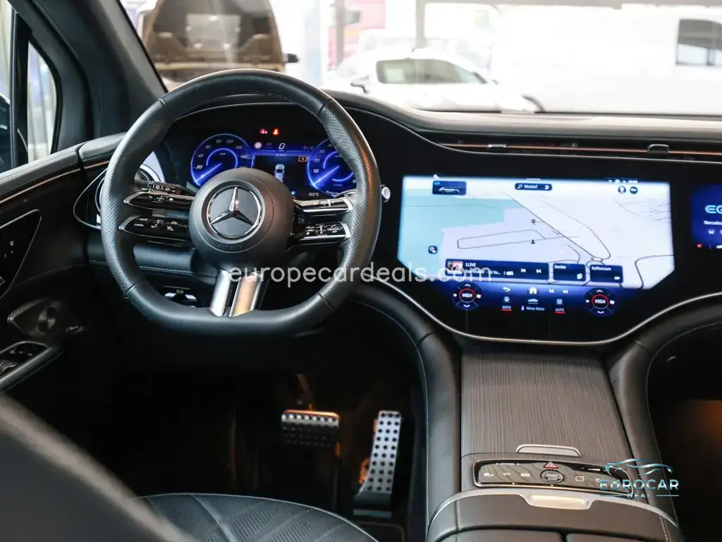Mercedes-Benz EQE SUV