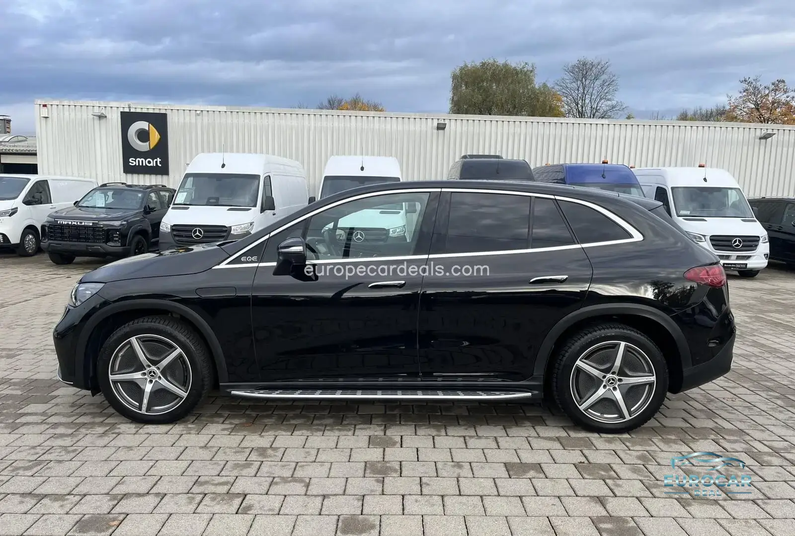 Mercedes-Benz EQE SUV