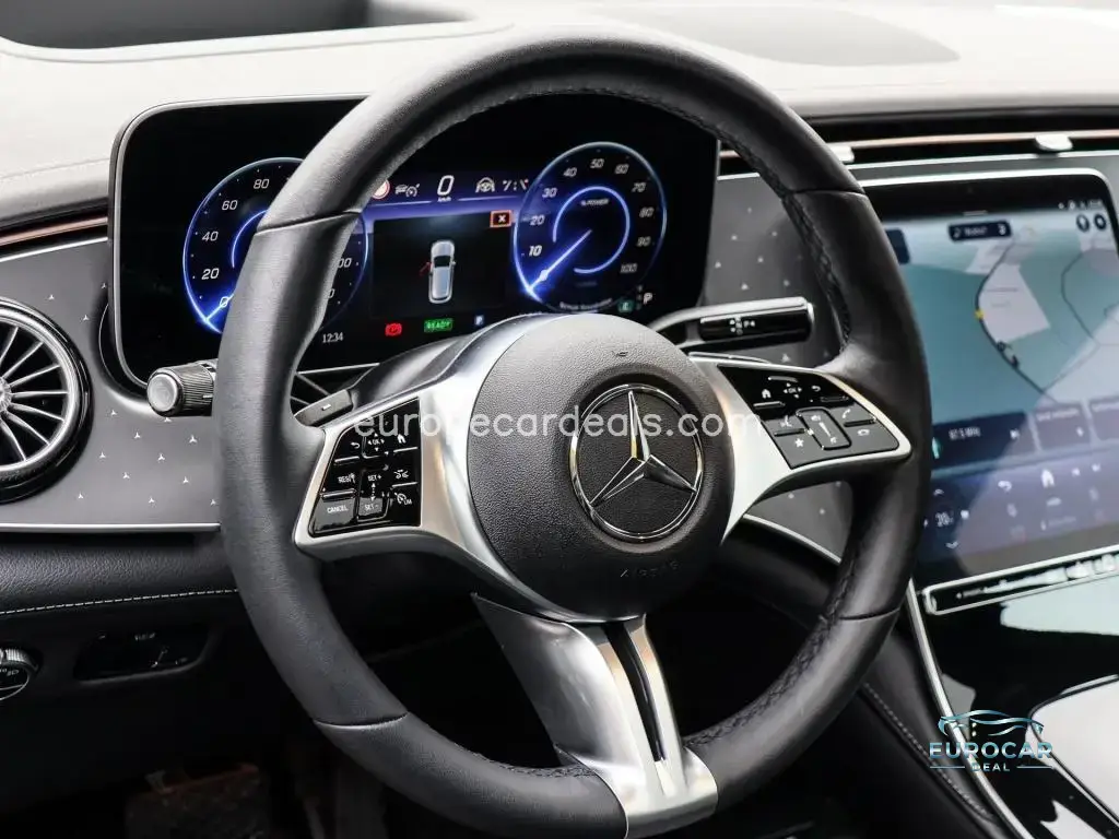 Mercedes-Benz EQE SUV