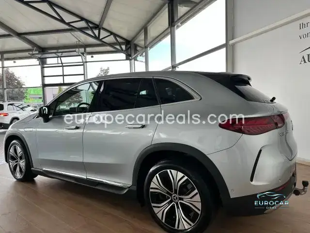 Mercedes-Benz EQE SUV