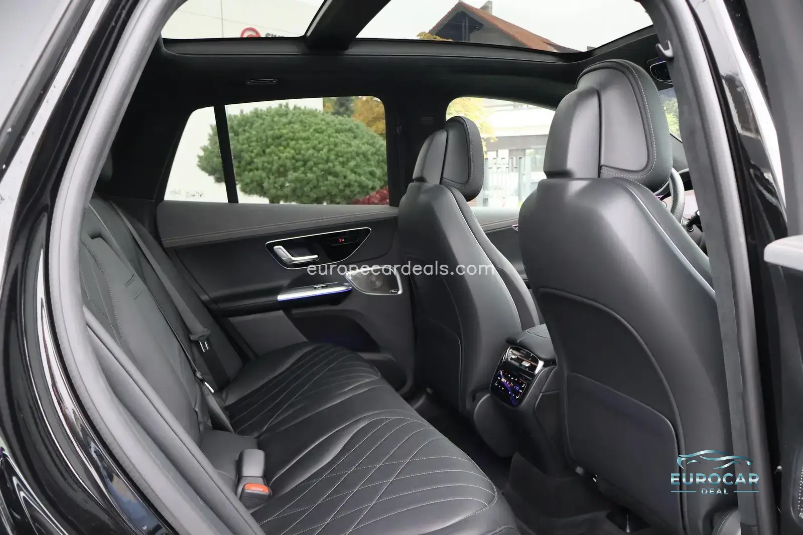 Mercedes-Benz EQE SUV