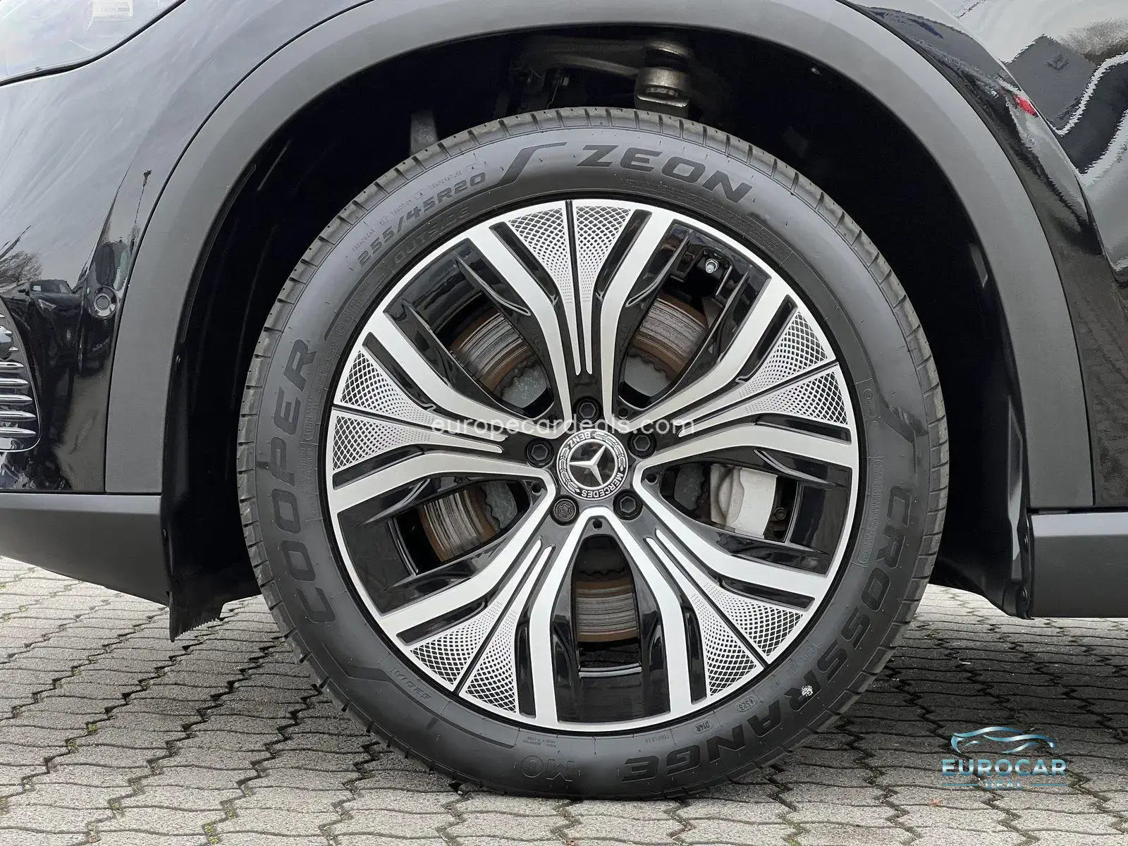 Mercedes-Benz EQE SUV
