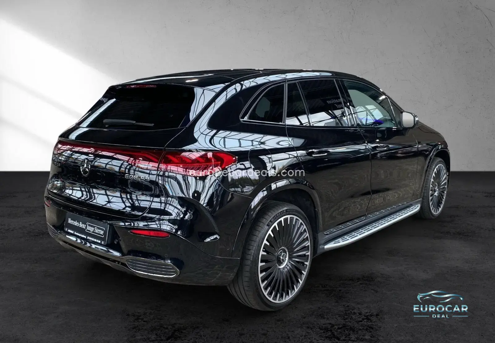 Mercedes-Benz EQE SUV