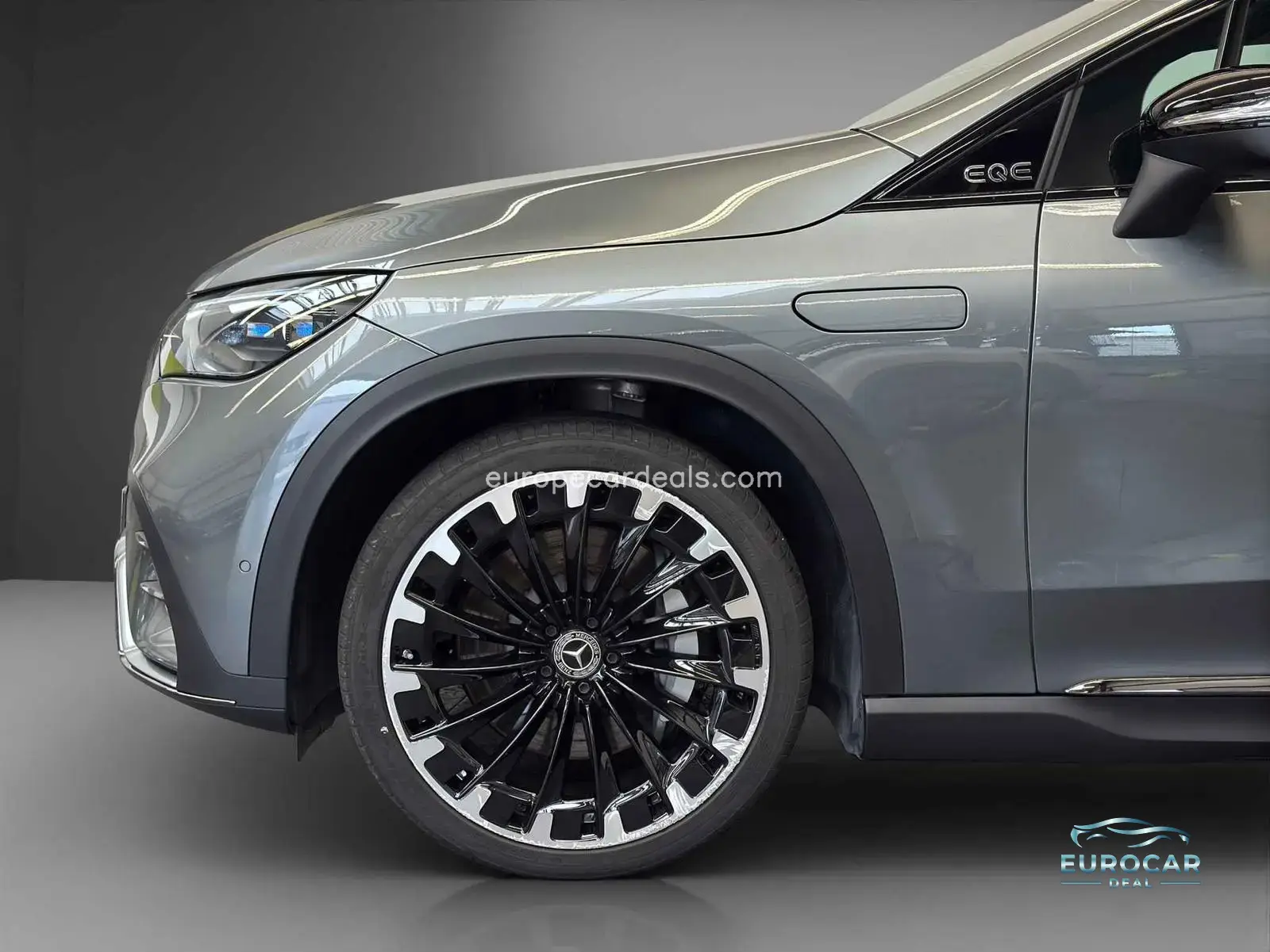 Mercedes-Benz EQE SUV