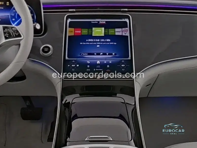 Mercedes-Benz EQE SUV