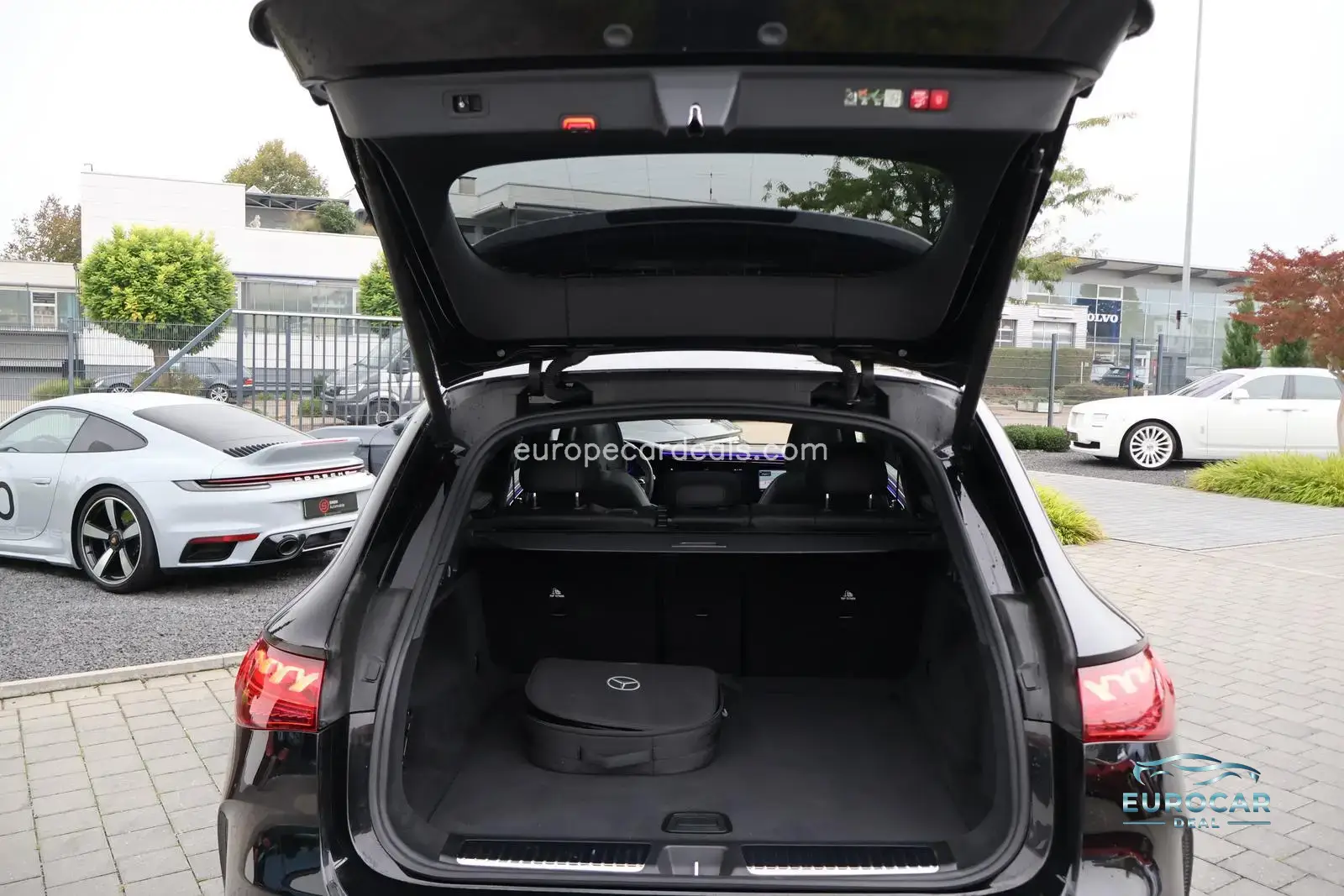 Mercedes-Benz EQE SUV