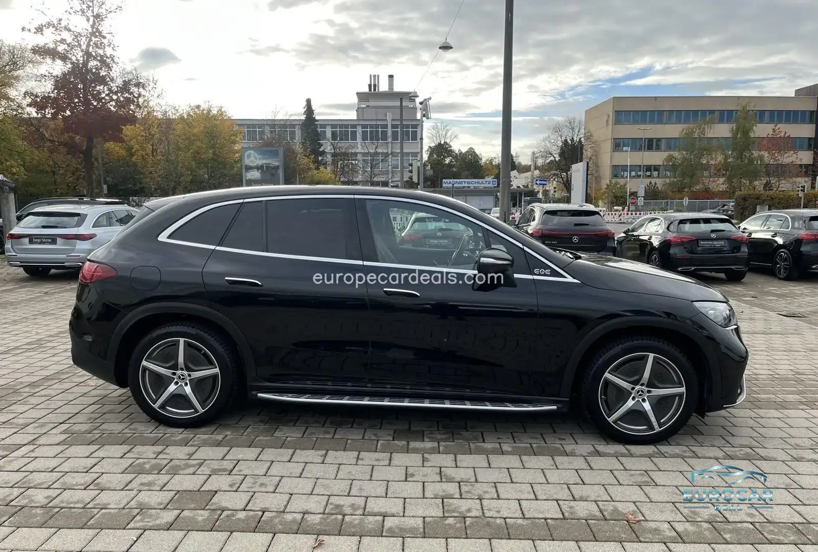 Mercedes-Benz EQE SUV