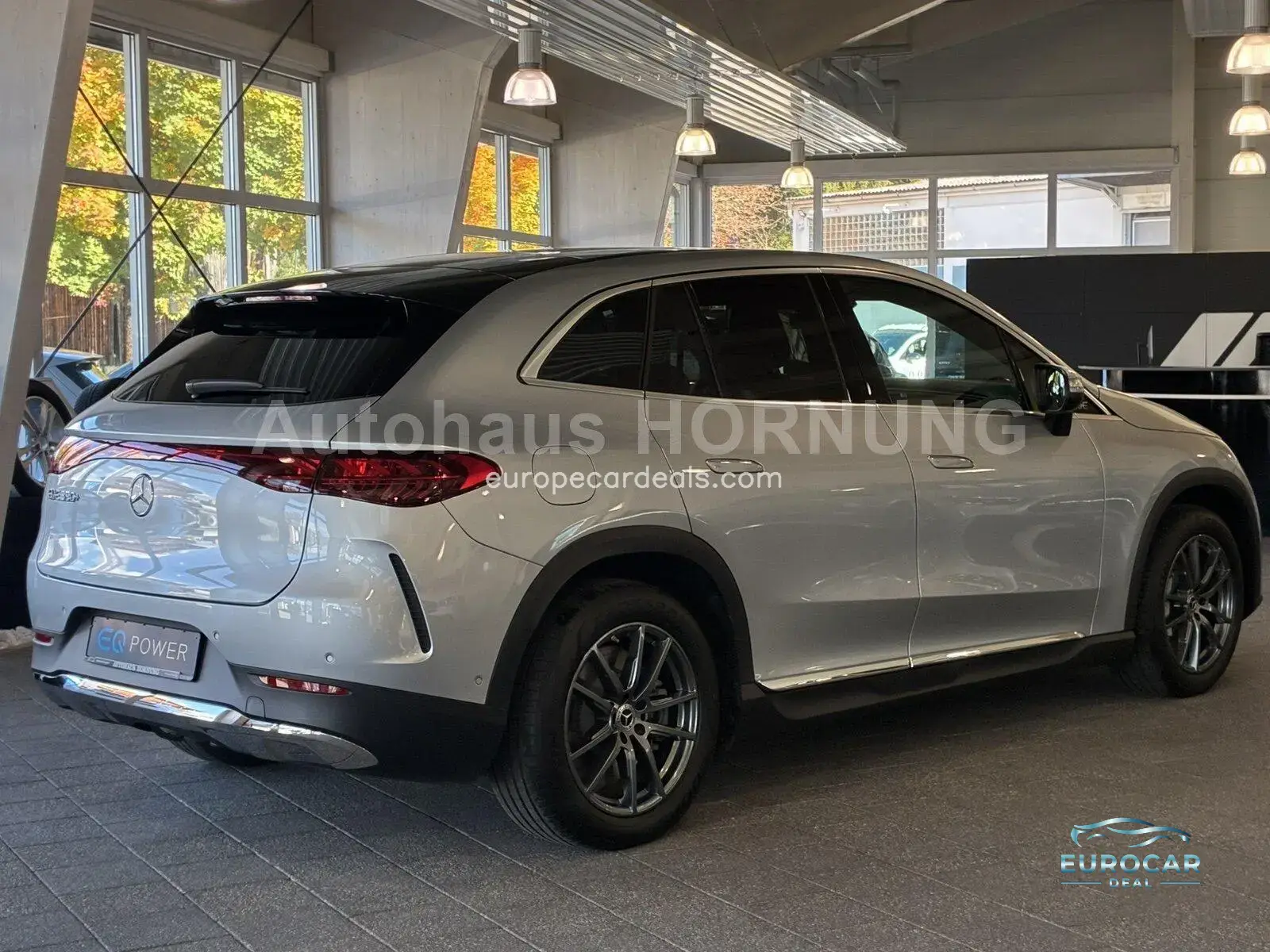 Mercedes-Benz EQE SUV