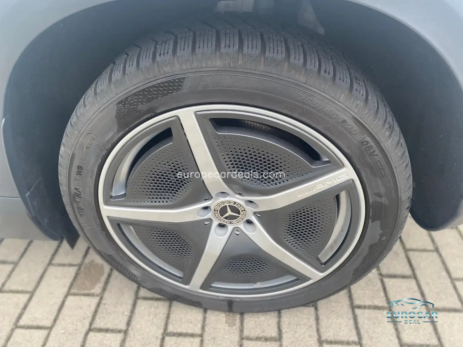 Mercedes-Benz EQE SUV