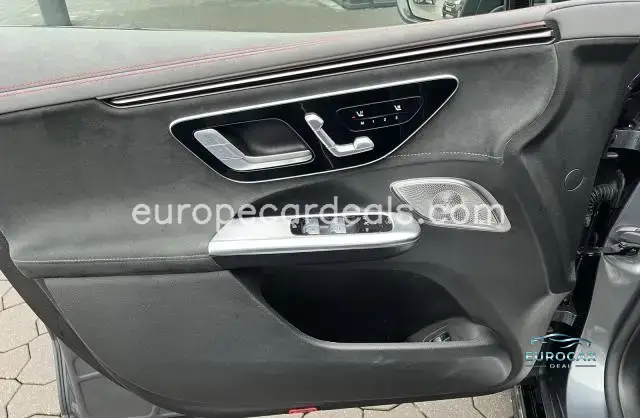 Mercedes-Benz EQE SUV