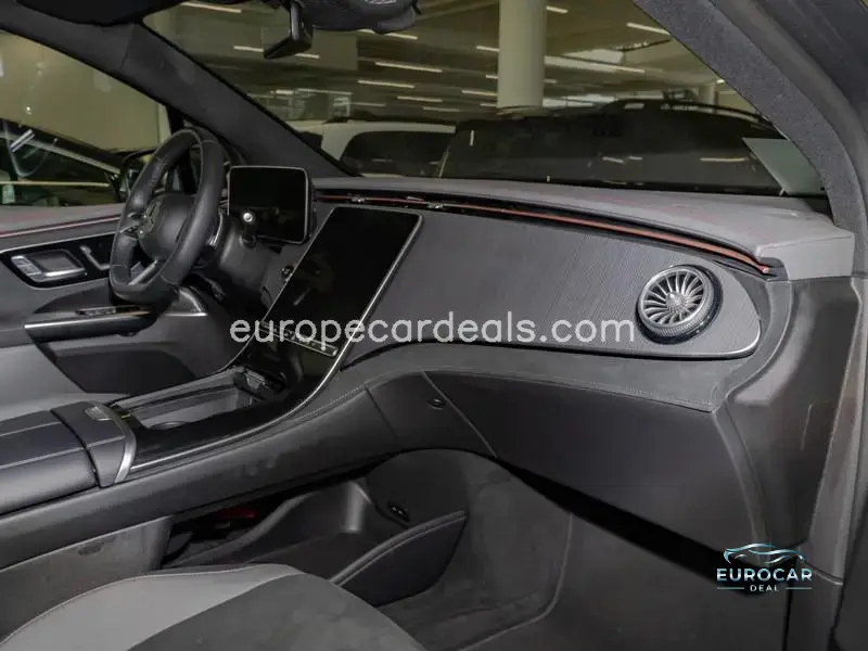 Mercedes-Benz EQE SUV