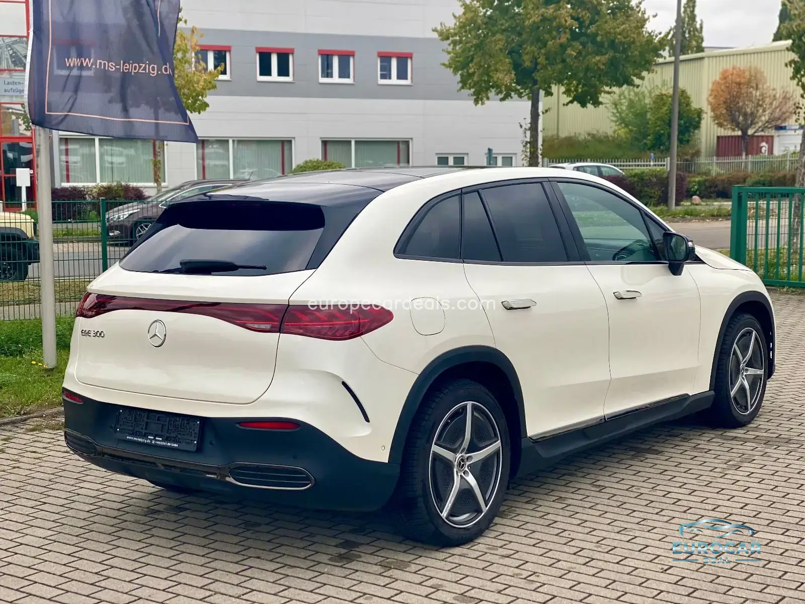Mercedes-Benz EQE SUV