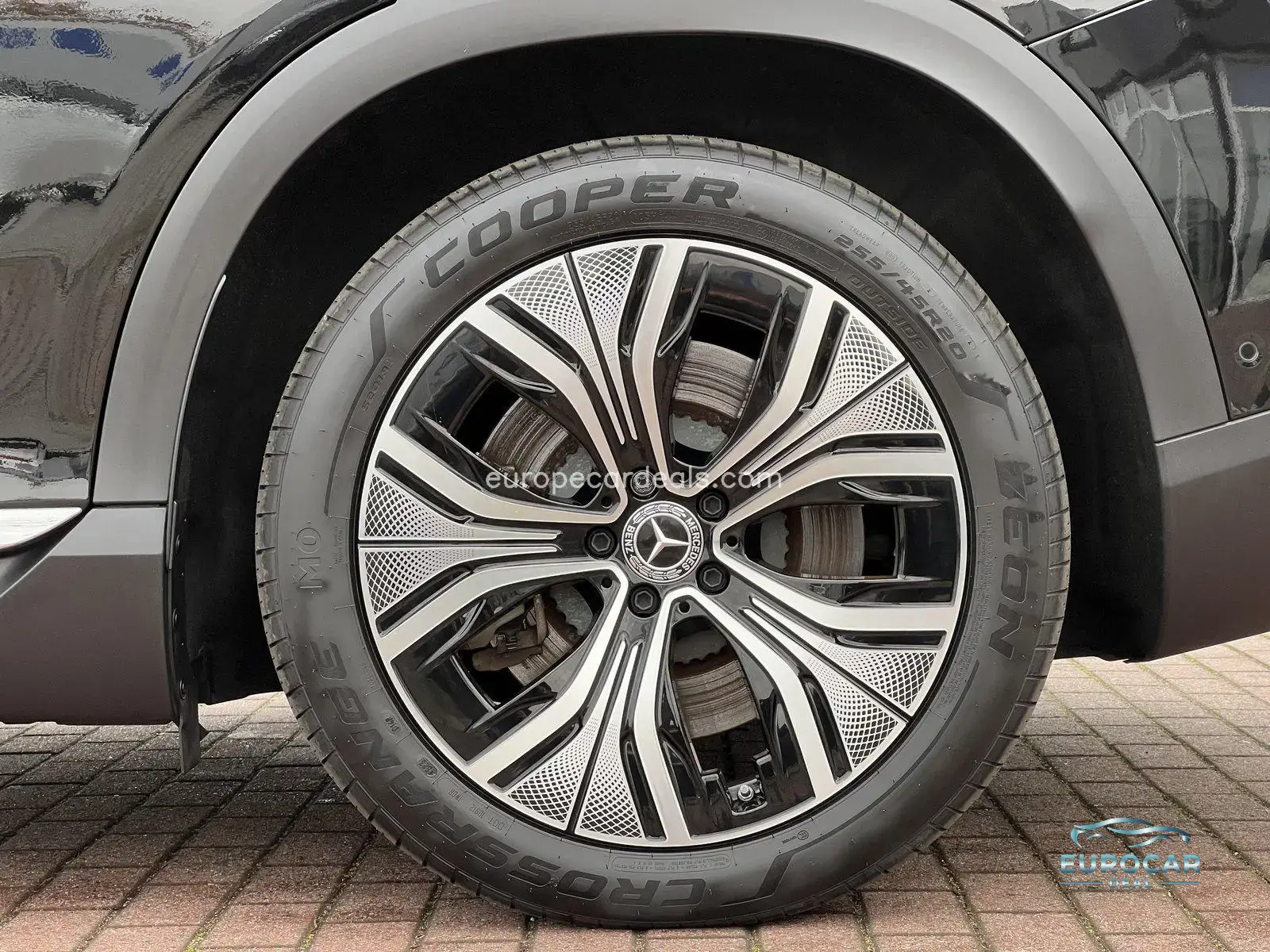Mercedes-Benz EQE SUV